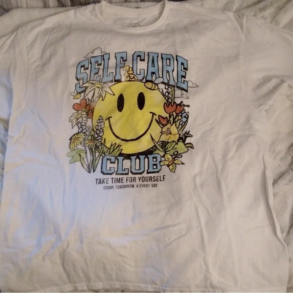 GRAPHIC TEE SHIRT SELF CARE - Picture 2 of 3
